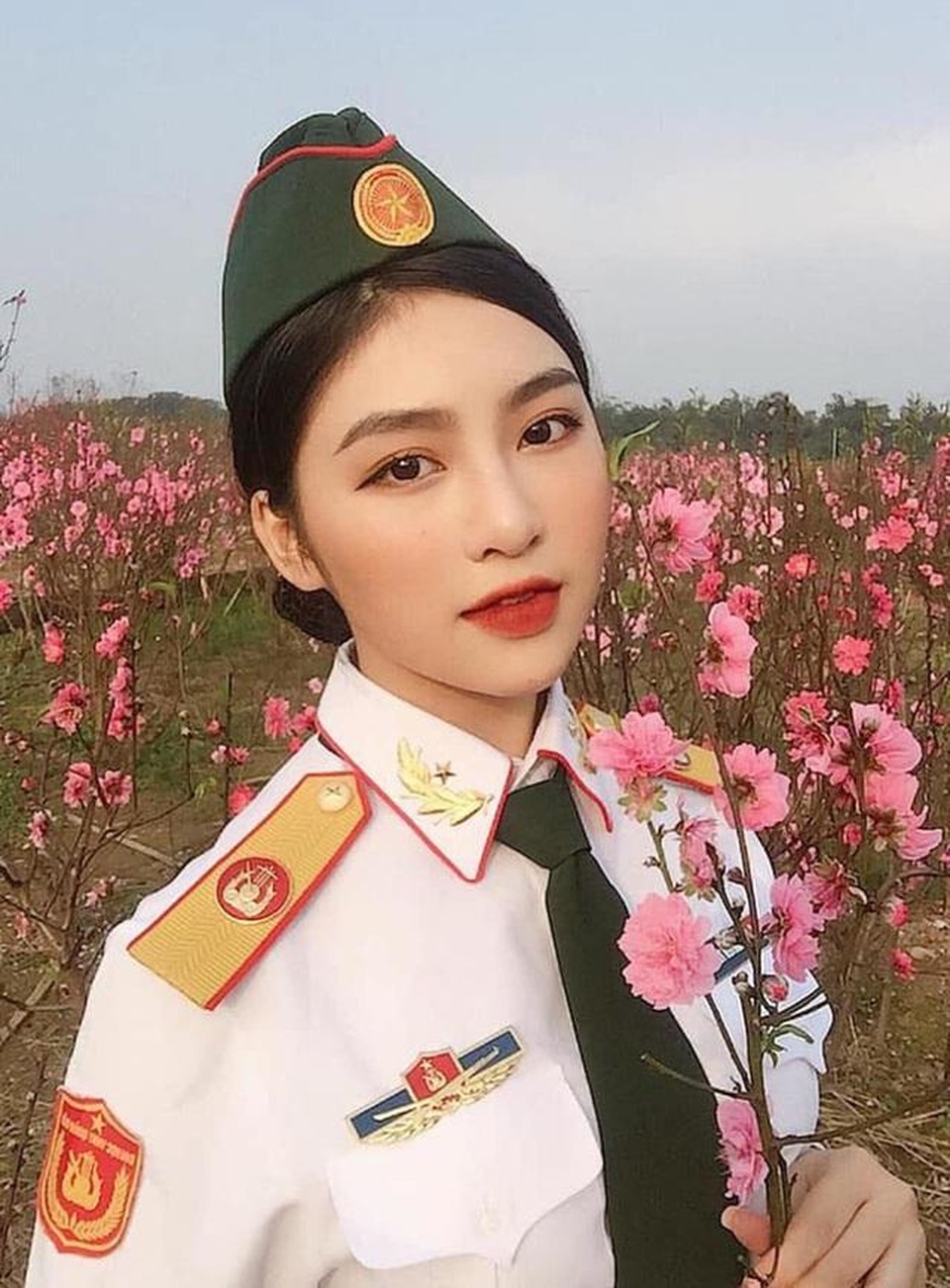 Những bóng hồng đẹp tựa thiên thần của ĐH Văn hóa Nghệ thuật Quân đội - 4 Những bóng hồng đẹp tựa thiên thần của ĐH Văn hóa Nghệ thuật Quân đội - 4