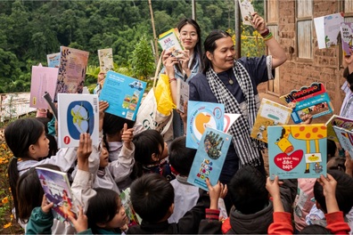 Thấy gì từ ồn ào liên quan dự án từ thiện “Nuôi em”?