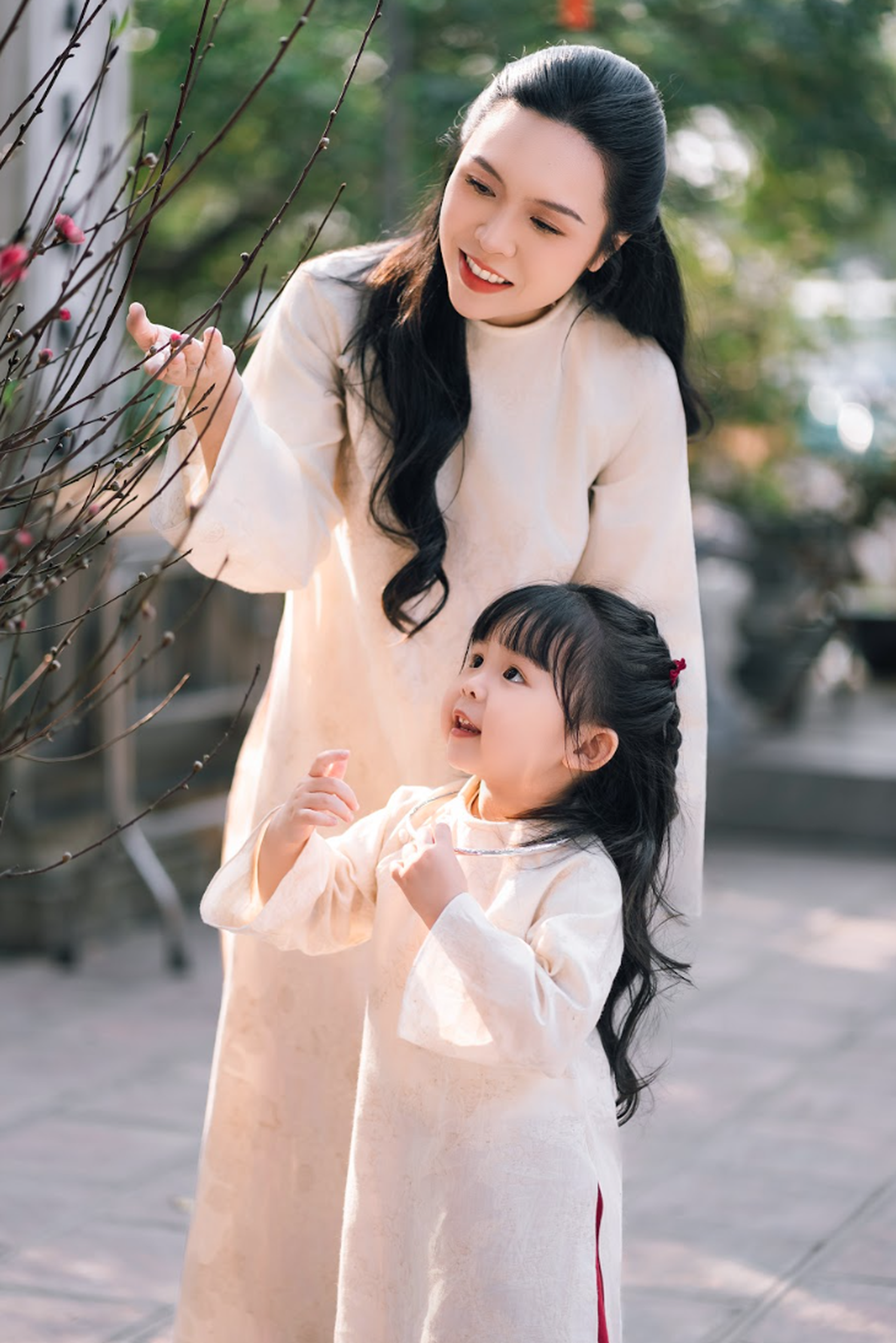 MC Hạnh Phúc khoe ảnh gia đình nhỏ du xuân - 2 MC Hạnh Phúc khoe ảnh gia đình nhỏ du xuân - 2