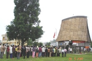 Nhiều tổ bầu cử đã hoàn thành việc kiểm phiếu