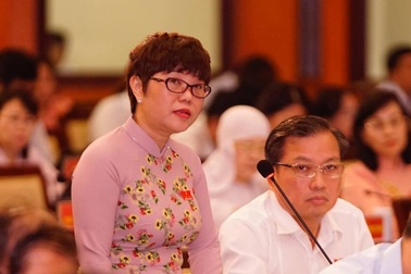 Đại biểu HĐND TPHCM: “Tại sao vẫn để phòng khám Trung Quốc lừa dân?”