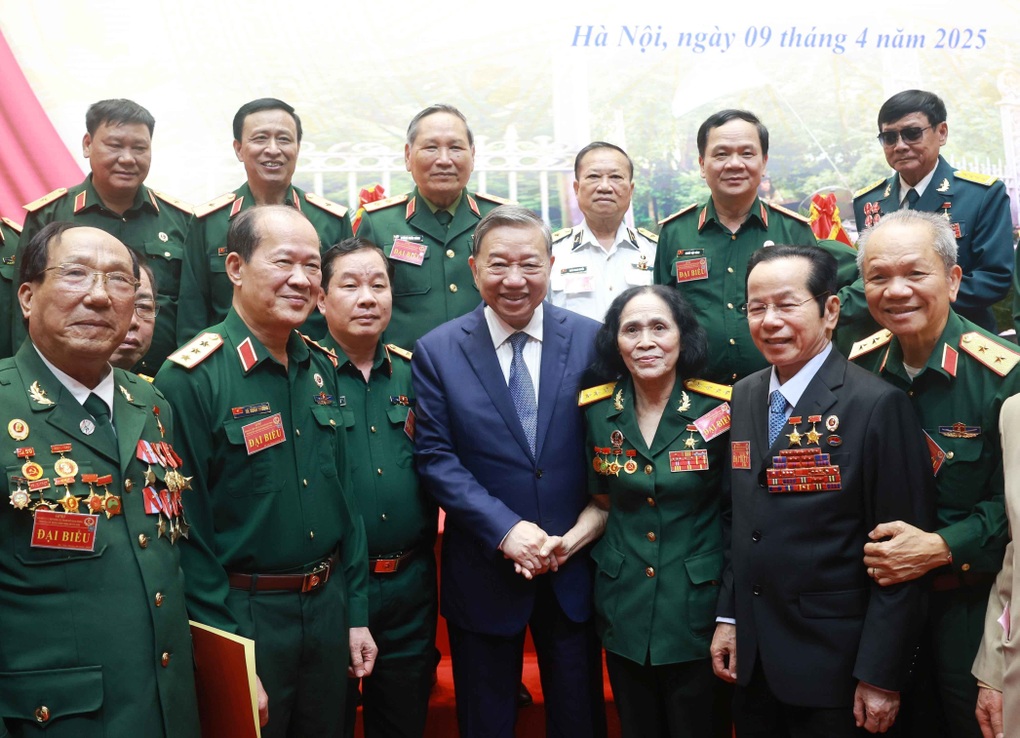 Đại thắng mùa Xuân năm 1975 - Chiến thắng của niềm tin, ý chí và khát vọng thống nhất đất nước của toàn dân tộc - 1 Đại thắng mùa Xuân năm 1975 - Chiến thắng của niềm tin, ý chí và khát vọng thống nhất đất nước của toàn dân tộc - 1