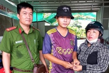 Nhân viên cây xăng trả 1 lượng vàng cho người đánh rơi