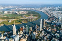 Rót tiền vào cổ phiếu bất động sản: Đừng chỉ nhìn lợi nhuận