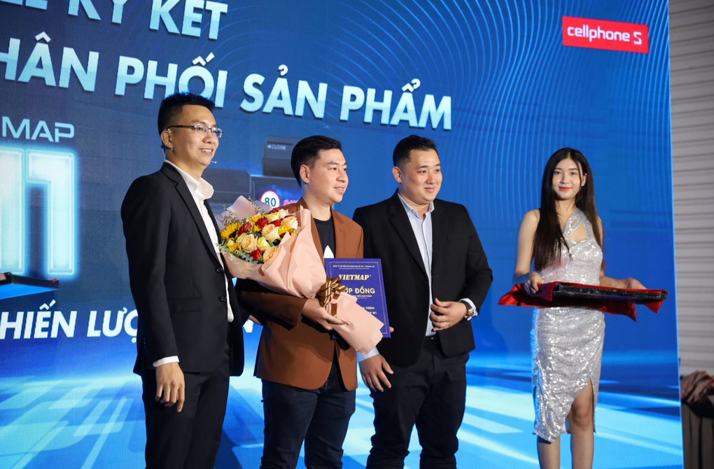 Vietmap ra mắt camera hành trình ôtô Speedmap M1 - 3 Vietmap ra mắt camera hành trình ôtô Speedmap M1 - 3