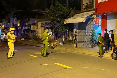 TPHCM: Điều tra vụ nhóm thanh niên cầm hung khí đập phá nhà dân