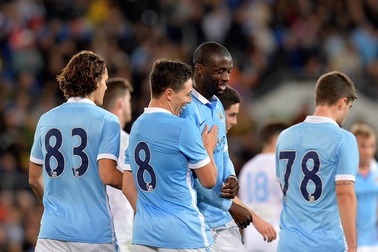 Nasri đưa Man City thắng nhẹ "người anh em" Melbourne