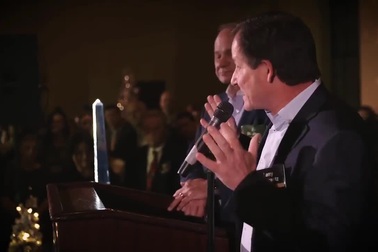 Nhân viên "sốc" khi nhận thưởng cuối năm 10 triệu USD