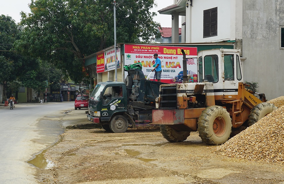 Cầu cứu cơ quan chức năng vì điểm kinh doanh sỏi hoạt động xuyên đêm - 4 Cầu cứu cơ quan chức năng vì điểm kinh doanh sỏi hoạt động xuyên đêm - 4