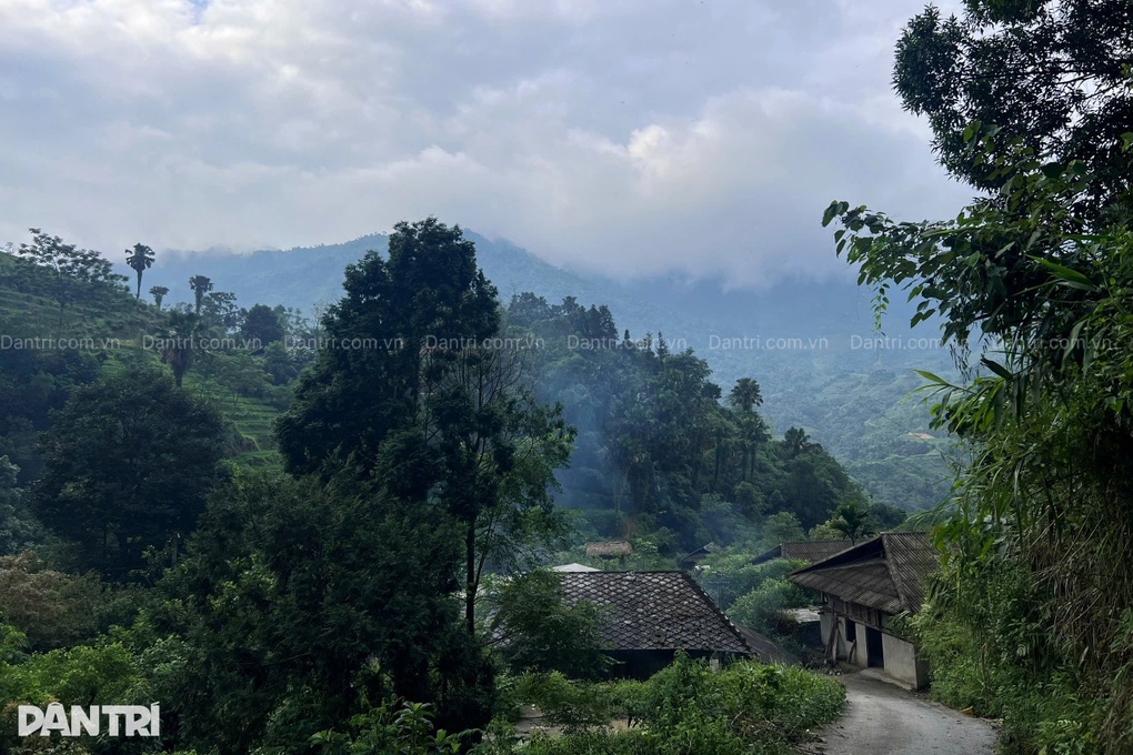 Người dân nơi nóc nhà Đông Bắc và nỗi ám ảnh khi lũ dữ, mưa về - 6 Người dân nơi nóc nhà Đông Bắc và nỗi ám ảnh khi lũ dữ, mưa về - 6