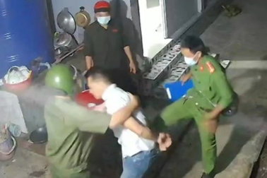 Vụ đại úy công an đá người say rượu: Sẽ xử lý tương xứng mức độ vi phạm