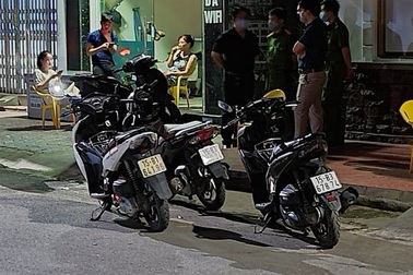 Công an điều tra vụ nổ súng thị uy ngay trong khu dân cư