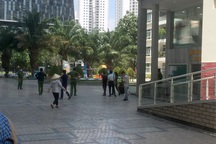 Công an kiểm tra lại hiện trường vụ tiến sĩ Bùi Quang Tín rơi lầu tử vong