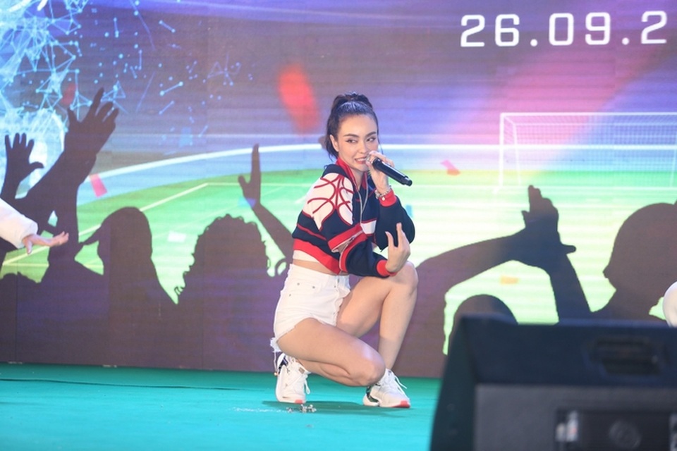 Nhìn lại năm 2020 của FCB88: Sân chơi trẻ thu hút dàn sao giới trẻ - 6 Nhìn lại năm 2020 của FCB88: Sân chơi trẻ thu hút dàn sao giới trẻ - 6