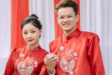 Chuyện tình siêu tốc của cặp đôi Tuyên Quang, chú rể mang xe rùa đi cưới vợ