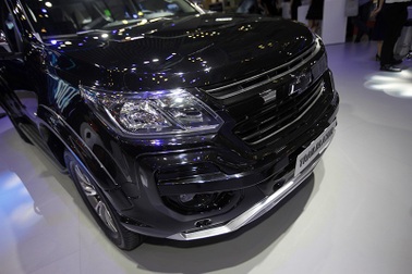 Perfect Black - Gói phụ kiện cá tính cho Chevrolet Trailblazer