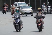 Bắc Bộ nắng nóng, Nam Bộ mưa dông