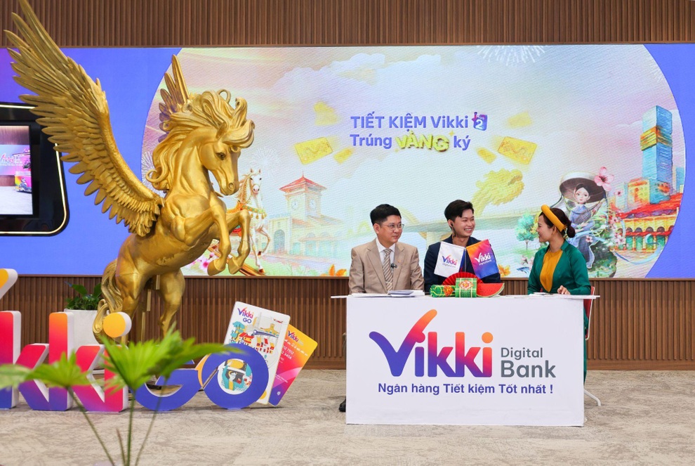 Vikki Bank trao giải 1 ký vàng và 10 giải thưởng giá trị cho khách hàng - 2 Vikki Bank trao giải 1 ký vàng và 10 giải thưởng giá trị cho khách hàng - 2