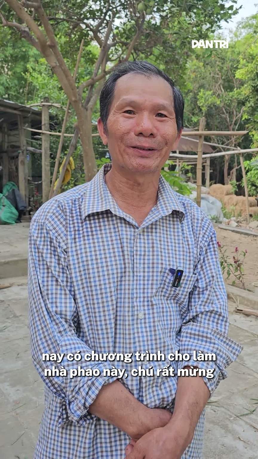 Người dân vùng lũ háo hức chờ ngày có nhà phao
