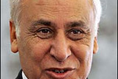 Tổng thống Israel thương lượng để thoát tội cưỡng dâm 