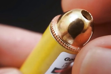 Mẹo chế lens macro cho smartphone “siêu đơn giản”