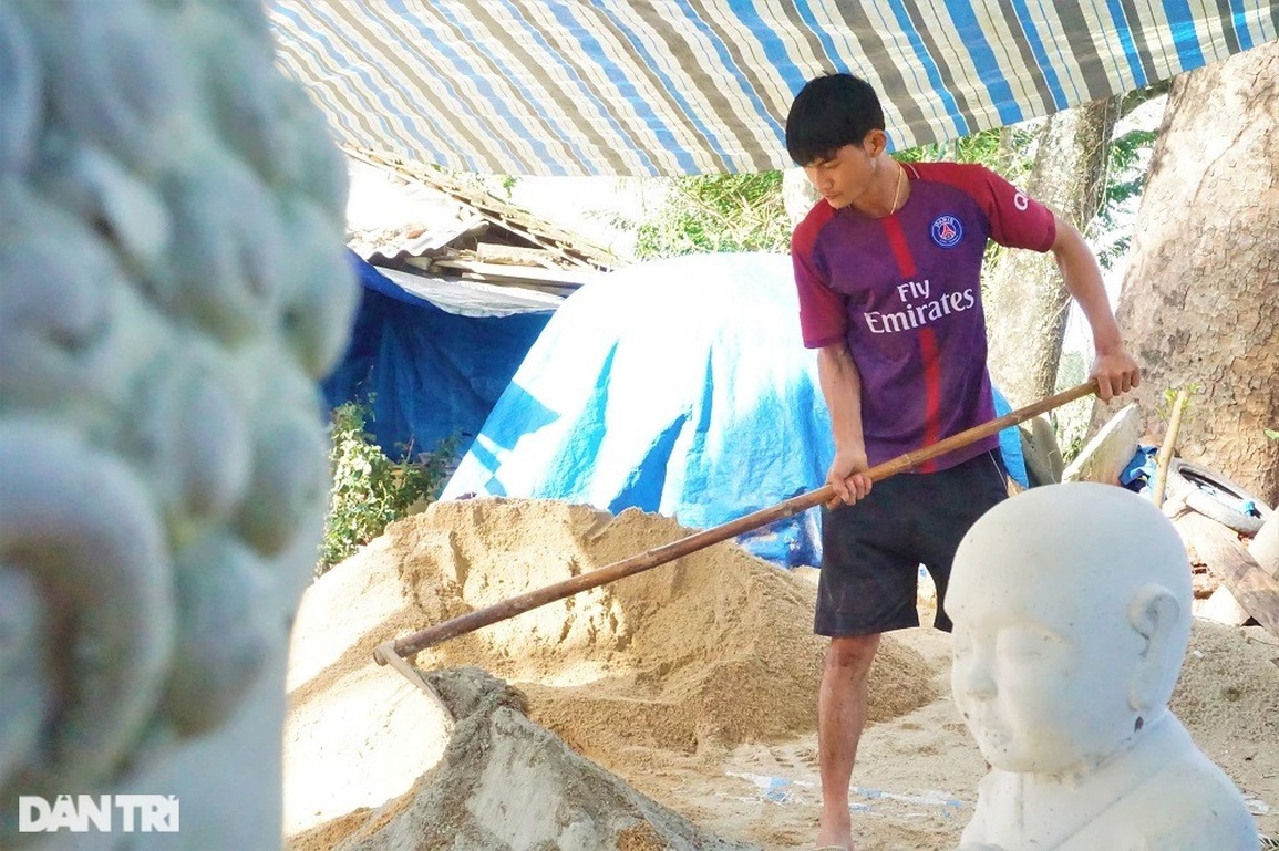 Bí thư Chi đoàn mê xi măng, đất đá, thu tiền đều tay từ việc khởi nghiệp - 9 Bí thư Chi đoàn mê xi măng, đất đá, thu tiền đều tay từ việc khởi nghiệp - 9