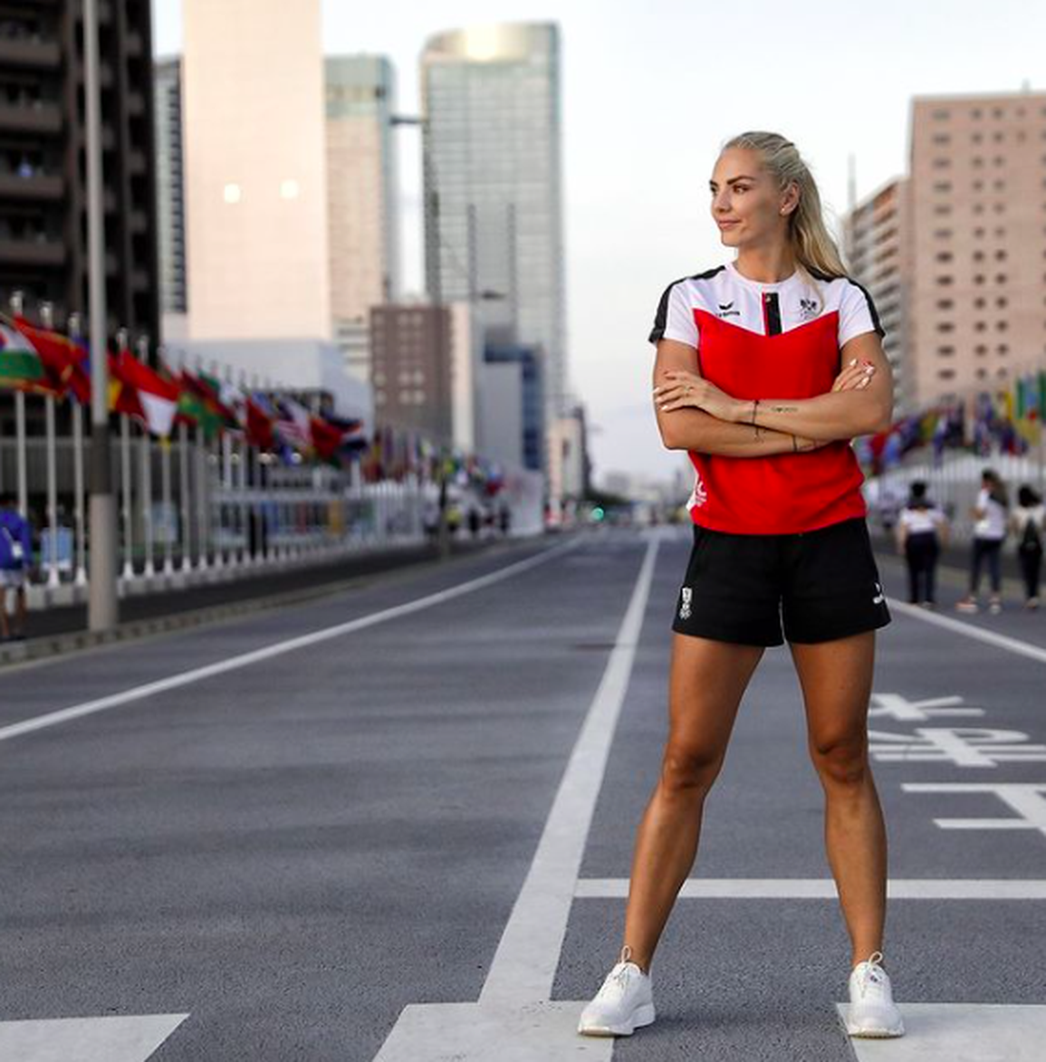 Ivona Dadic: Thiên thần tóc vàng xinh đẹp của điền kinh Áo - 10