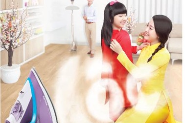 Quần áo tinh tươm, cùng gia đình yêu thương đón lộc may ngày Tết