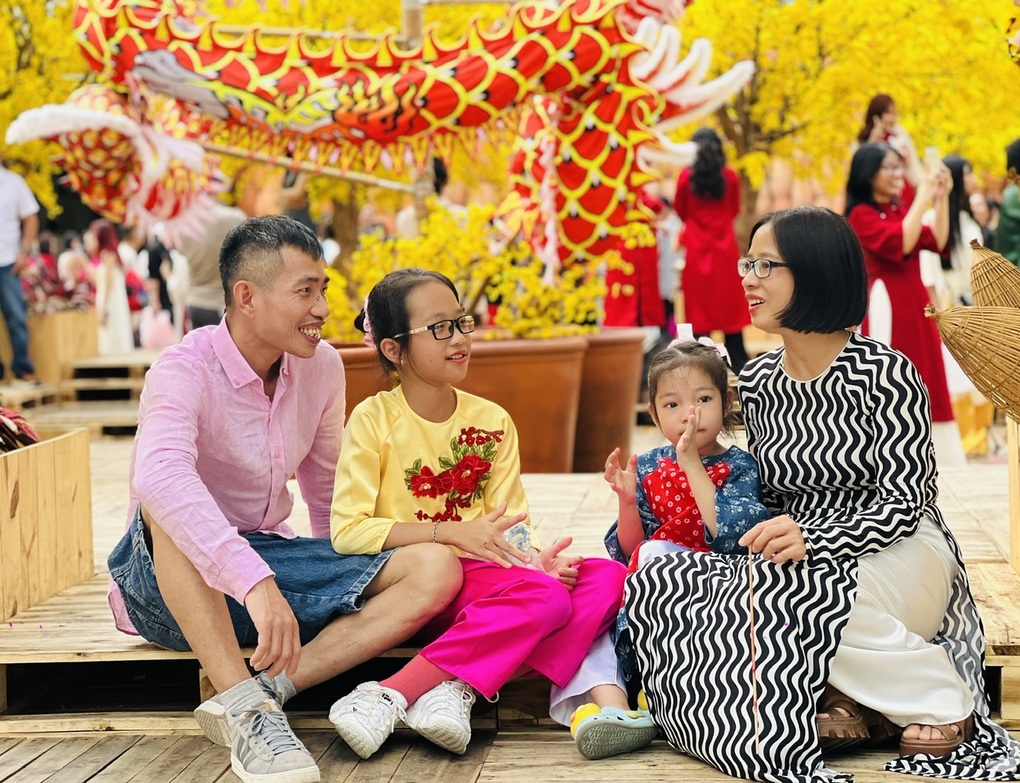 Con nghỉ Tết ít nhất so mọi năm, phụ huynh lo vừa về quê lại chuẩn bị lên - 3 Con nghỉ Tết ít nhất so mọi năm, phụ huynh lo vừa về quê lại chuẩn bị lên - 3