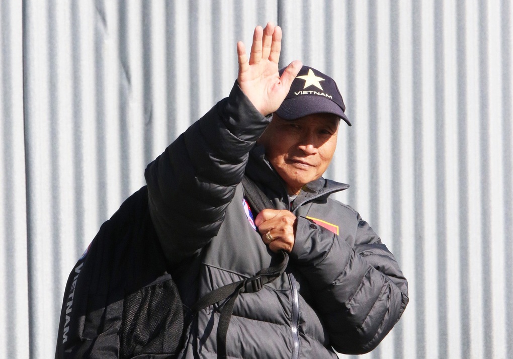 HLV Mai Đức Chung: Tuyển nữ Việt Nam chơi nặng nề trước New Zealand - 1