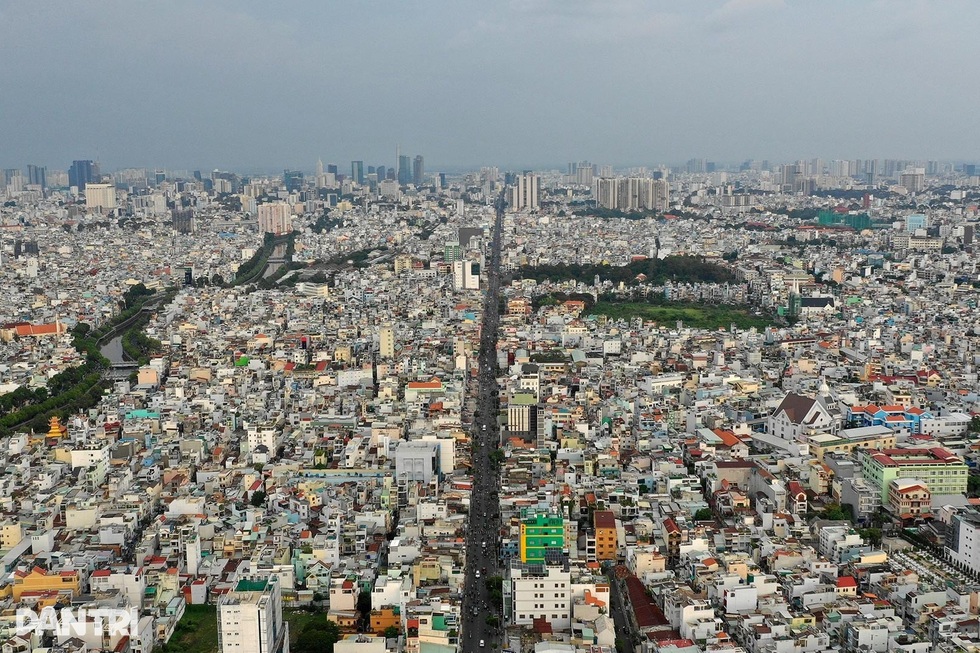 Bí ẩn vòng xoay Dân Chủ ở TPHCM trước khi đề xuất xây cầu vượt thép - 3 Bí ẩn vòng xoay Dân Chủ ở TPHCM trước khi đề xuất xây cầu vượt thép - 3