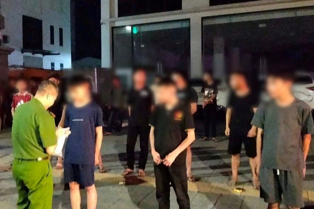 Hải Phòng ngăn chặn nhóm thanh thiếu niên livestream cổ vũ đua xe - 1 Hải Phòng ngăn chặn nhóm thanh thiếu niên livestream cổ vũ đua xe - 1