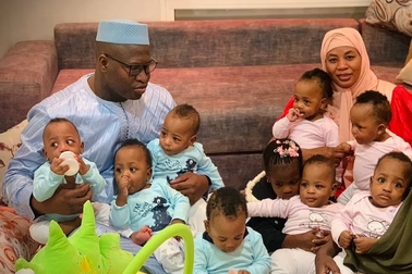 Cuộc sống của sản phụ sinh 9 "xác lập kỷ lục thế giới" giờ ra sao?