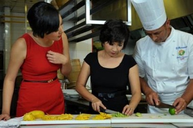 Mỹ Linh tái ngộ đầu bếp David Fransoret