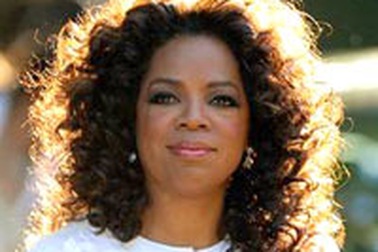“Bà hoàng quyền lực” Oprah Winfrey bị kiện