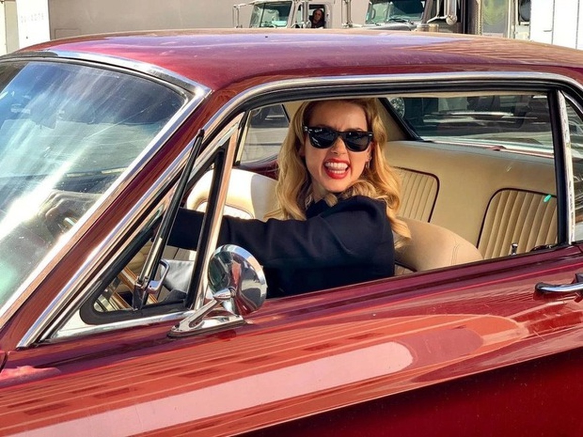 Bài học từ Amber Heard: Đừng sống xa hoa khi bản thân chưa giàu - 4 Bài học từ Amber Heard: Đừng sống xa hoa khi bản thân chưa giàu - 4