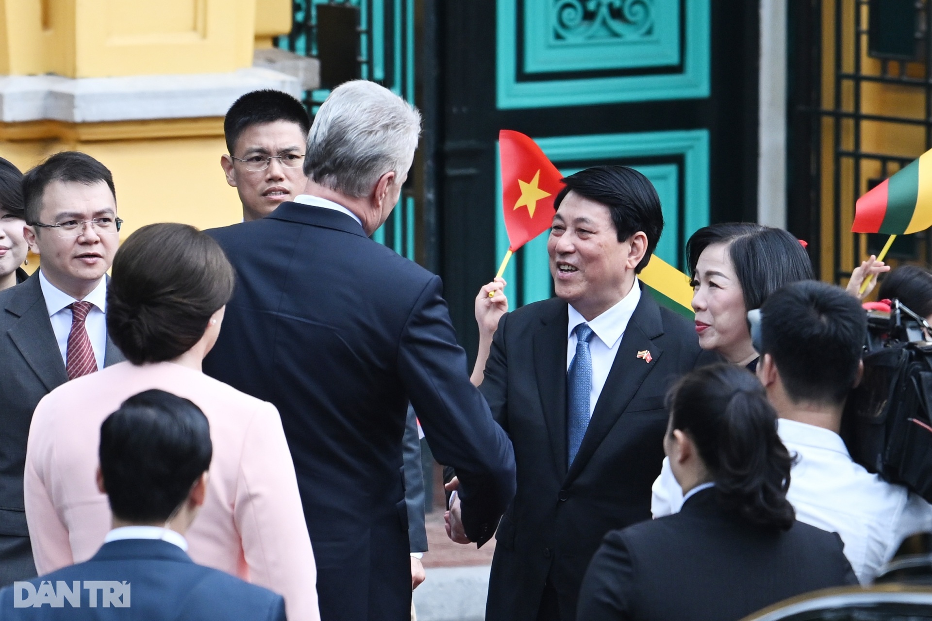 Chủ tịch nước Lương Cường chủ trì lễ đón Tổng thống Litva thăm Việt Nam - 3 Chủ tịch nước Lương Cường chủ trì lễ đón Tổng thống Litva thăm Việt Nam - 3