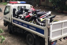 Ngăn chặn 30 người tụ tập cổ vũ, đua xe trái phép