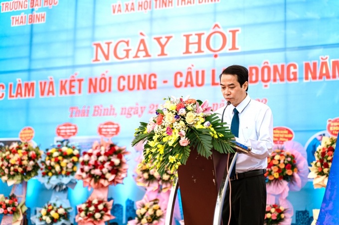 Ông Phí Ngọc Thành, Giám đốc Sở LĐ-TB&XH Thái Bình phát biểu tại Ngày hội.