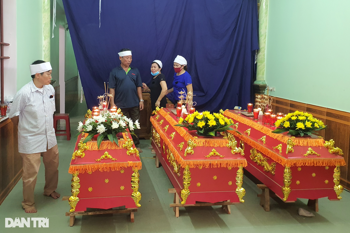 Tạm đình chỉ cán bộ Sở GTVT gây tai nạn thảm khốc sau buổi liên hoan - 2 Tạm đình chỉ cán bộ Sở GTVT gây tai nạn thảm khốc sau buổi liên hoan - 2