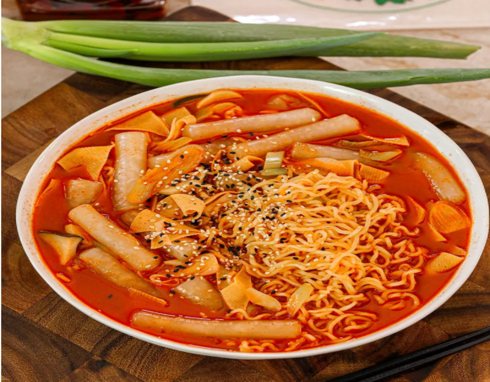 Người Hàn đổ xô làm tokbokki kiểu Việt từ bánh tráng - 5 Người Hàn đổ xô làm tokbokki kiểu Việt từ bánh tráng - 5