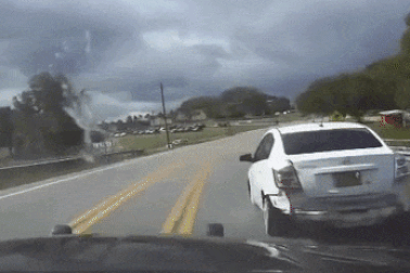 Một pha truy bắt xe vi phạm đầy gay cấn của cảnh sát Mỹ