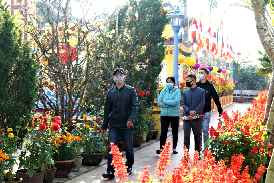 Hoạt động của người dân cả nước sáng ngày đầu năm mới Tân Sửu - 29