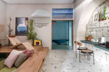 Nhà 25m2 gây ấn tượng thị giác cực mạnh nhờ cách bố trí nội thất thông minh