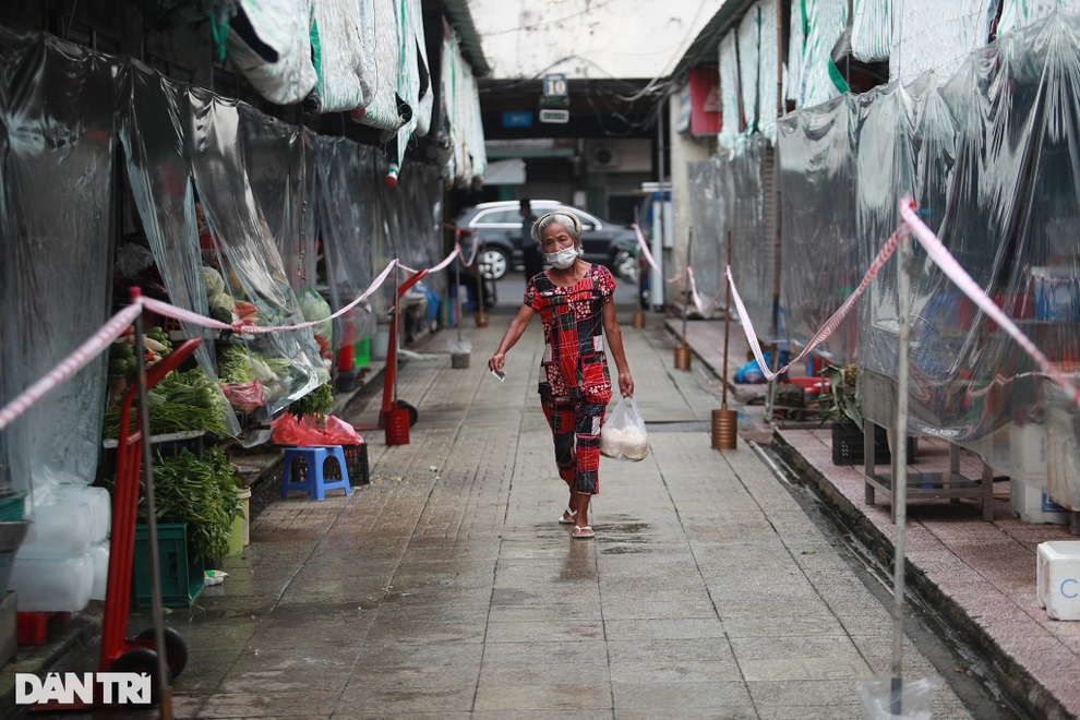 Covid-19 Hà Nội nóng trở lại, cần sớm có phương án cách ly F1 tại nhà - 2 Covid-19 Hà Nội nóng trở lại, cần sớm có phương án cách ly F1 tại nhà - 2