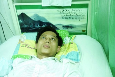 Tình trạng nguy kịch của cậu sinh viên ung thư máu 