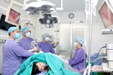 90% các bệnh lý tiết niệu có thể mổ nội soi