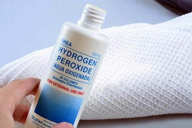 Những công dụng ít được biết đến của oxy già