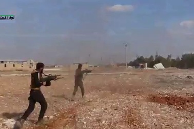 Syria, Thổ tận lực tấn công, Nga "tọa sơn quan hổ đấu"