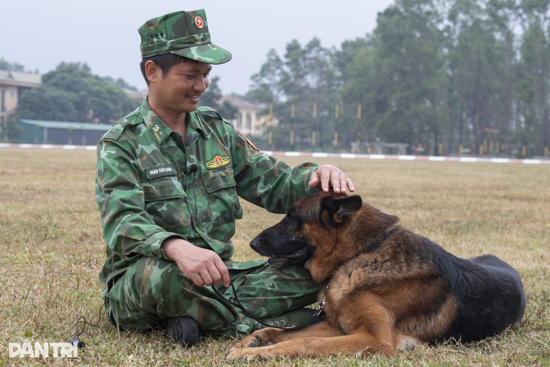 Làng Nủ ngày chó nghiệp vụ sục bùn tìm người trong ký ức lính biên phòng - 5 Làng Nủ ngày chó nghiệp vụ sục bùn tìm người trong ký ức lính biên phòng - 5